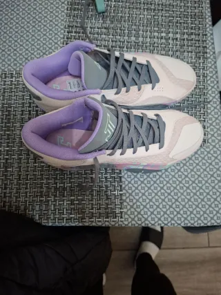 Zapatillas Jordan Rosas y Moradas