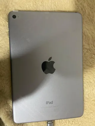 iPad Mini 4 Plata