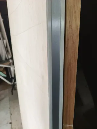 15-Puerta madera maciza blindada