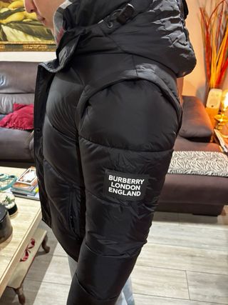 Abrigo Burberry Negro Plumas