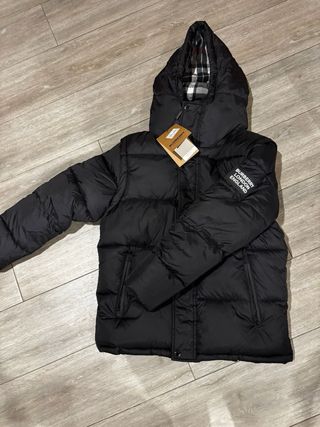 Abrigo Burberry Negro Plumas