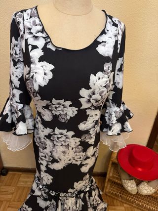 Vestido Flamenca Negro y Blanco
