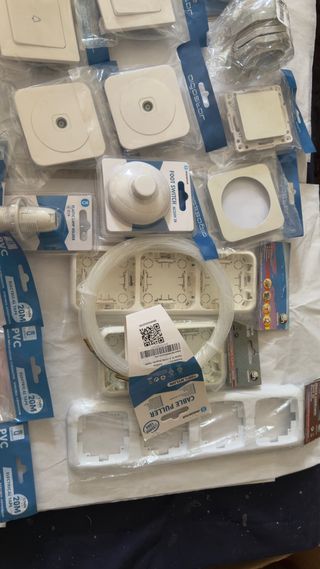 Lote material eléctrico nuevo