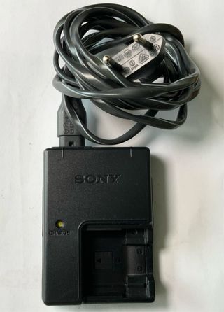 Cámara Digital Sony 6.0 Megapixels Plata