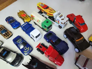 Lote de coches de juguete
