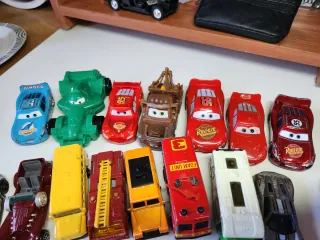 Lote de coches de juguete