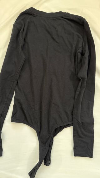 Body Guess manga larga negro