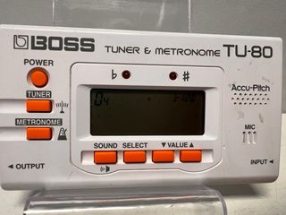 Boss TU-80 Afinador y Metrónomo