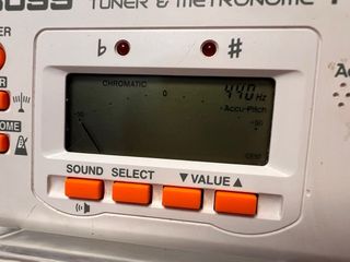 Boss TU-80 Afinador y Metrónomo