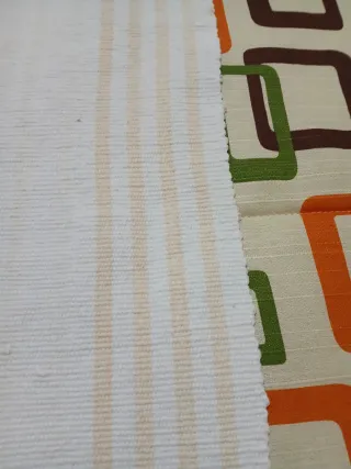 Tapete de mesa con flecos