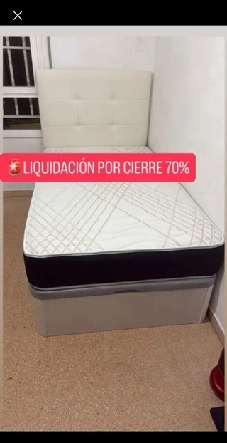 Canapé de tela y madera