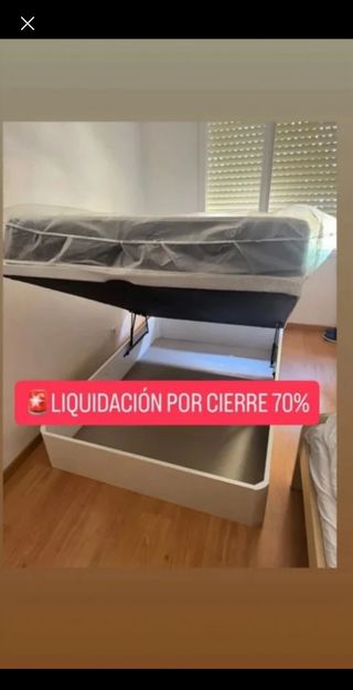 Canapé de tela y madera