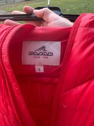 Chaqueta plumón Pajak roja