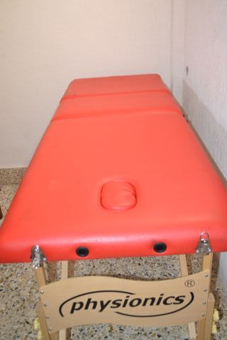 Camilla de masaje plegable roja