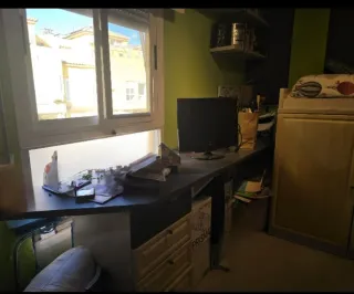 Mueble juvenil con cama alta