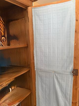 Armario de madera con gran almacenaje