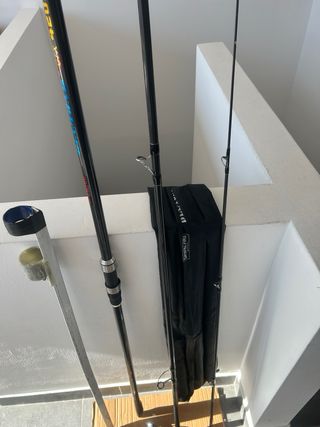 Combo pesca surfcasting caña, carrete y piqueta