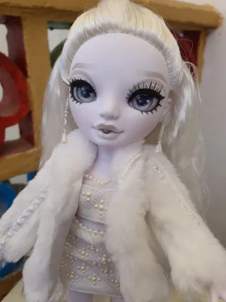 Shadow High  Natasha Zima