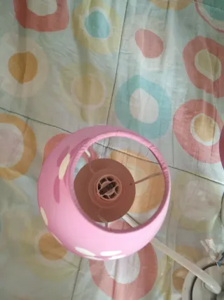 Lámpara infantil 5 tulipas rosa flores