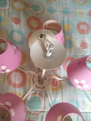 Lámpara infantil 5 tulipas rosa flores