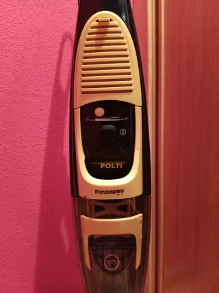 Aspiradora de escoba negra con cable Polti