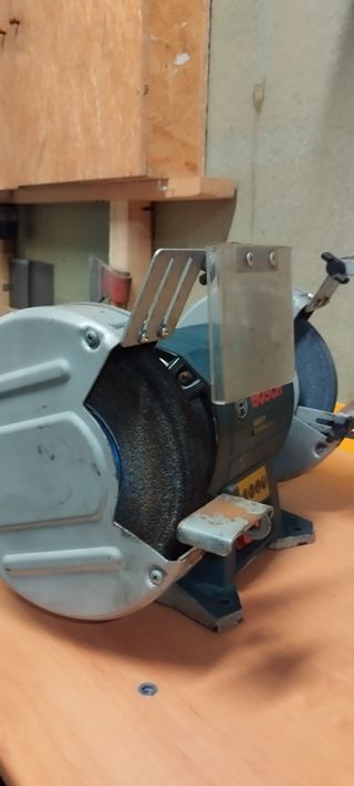 Esmeriladora de sobremesa Bosch GBG 8