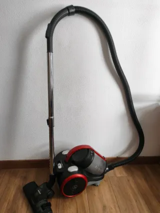 Aspirador Polti sin bolsa