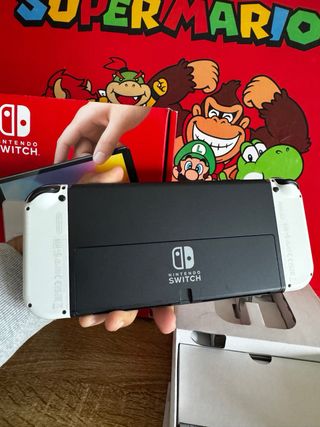 Nintendo Switch OLED Blanca Caja y accesorios