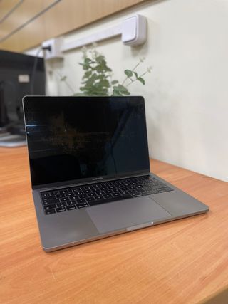 Apple MackBook Pro 2017 -109415-