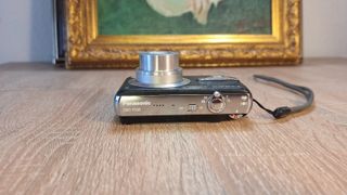 Cámara digital Panasonic DMC-FX50 6.1 MP Negra