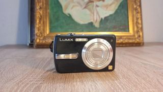 Cámara digital Panasonic DMC-FX50 6.1 MP Negra