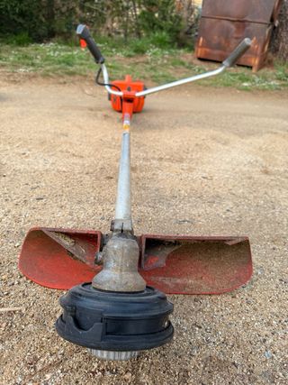 Desbrozadora Husqvarna 235R