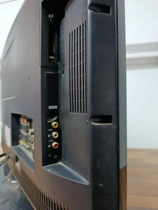 Televisor Samsung 26 Negro (2)