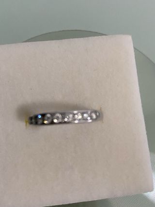 Anillo oro blanco y diamantes