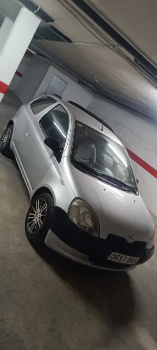 Toyota Yaris 2001