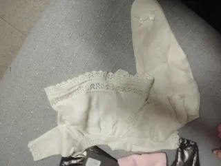 Ropa de bebé primera puesta rosa y blanco con gorr