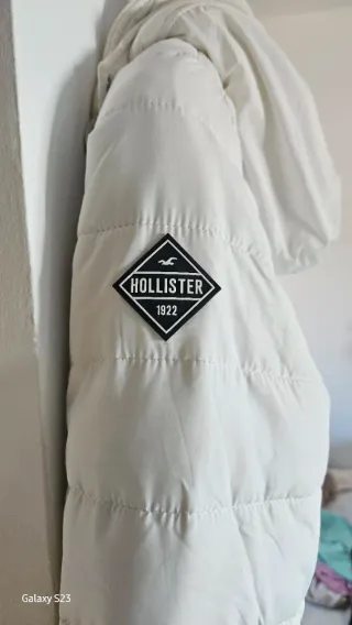 Chamarra Hollister aborregada blanca