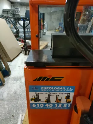 Transpaleta eléctrica G100