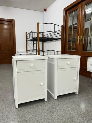 nuevas mesitas de noche en blanco