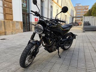 Husqvarna Svartpilen 401