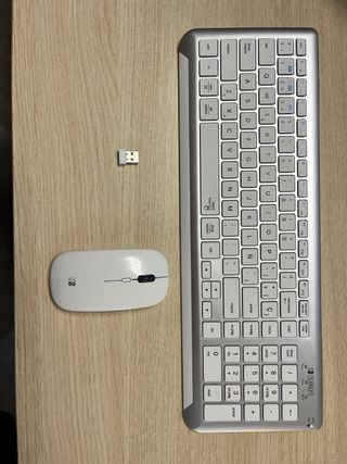 TECLADO CON RATÓN BLUETOOTH + 2.4G COMBO DUAL PRES