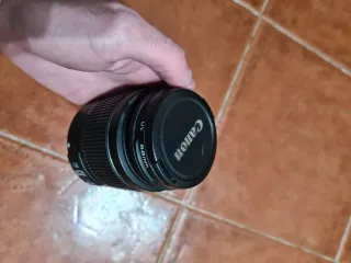 Objetivo Canon EF-S 18-55mm f/3.5-5.6 IS II