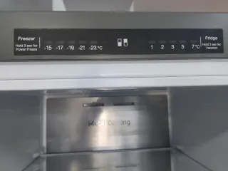 Nevera Samsung plateada