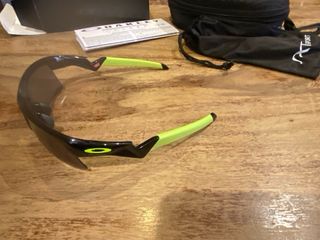 Gafas de Sol Oakley Negras y Verdes