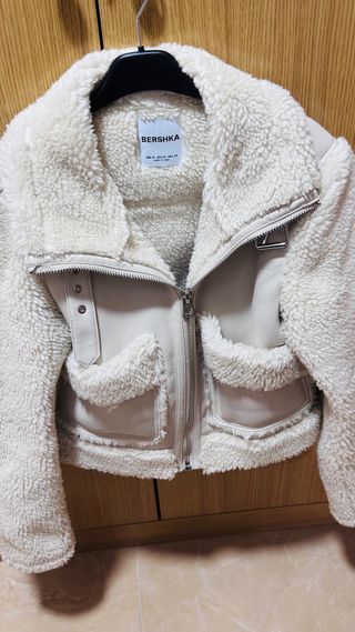 Chaqueta borrego Bershka blanca Talla XS
