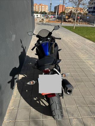 Yamaha YZF 125 R Negra