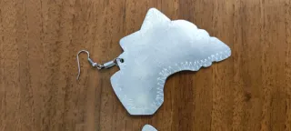 Orecchini fatti a mano forma Africa