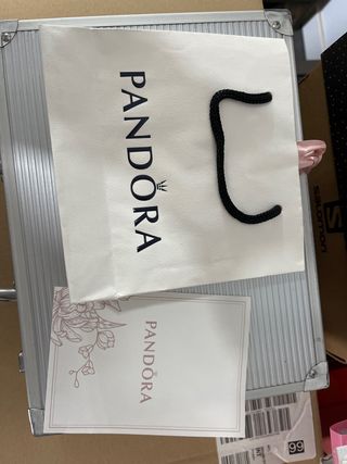 Bolsa Pandora y dedicatoria