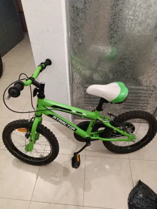 Bicicleta infantil verde