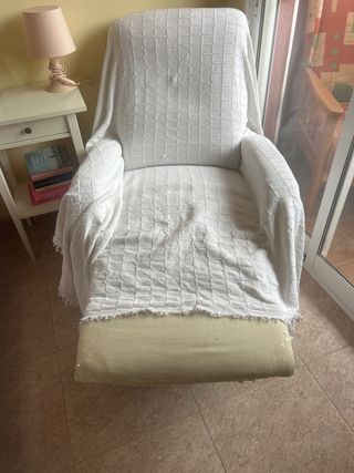 Sillón de tela movible blanco